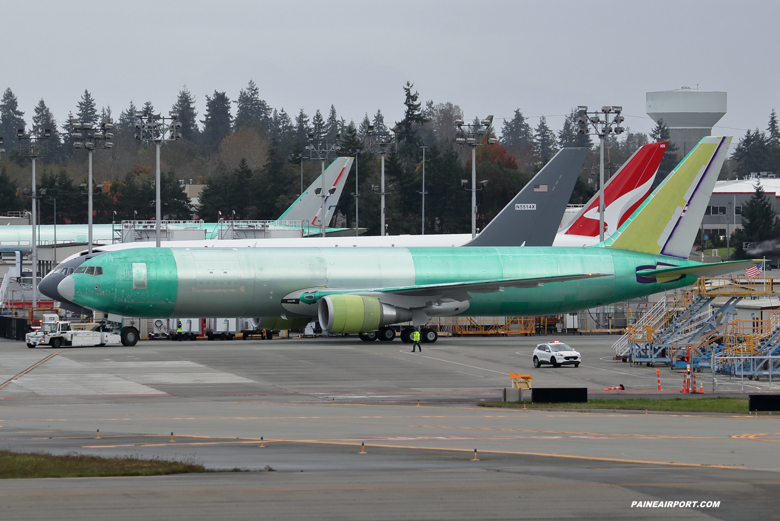 FedEx 767 at KPAE Paine Field