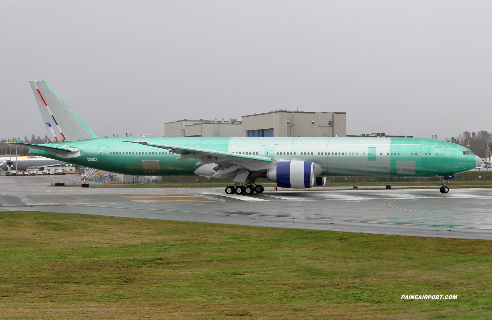 British Airways 777 G-STBO at KPAE Paine Field