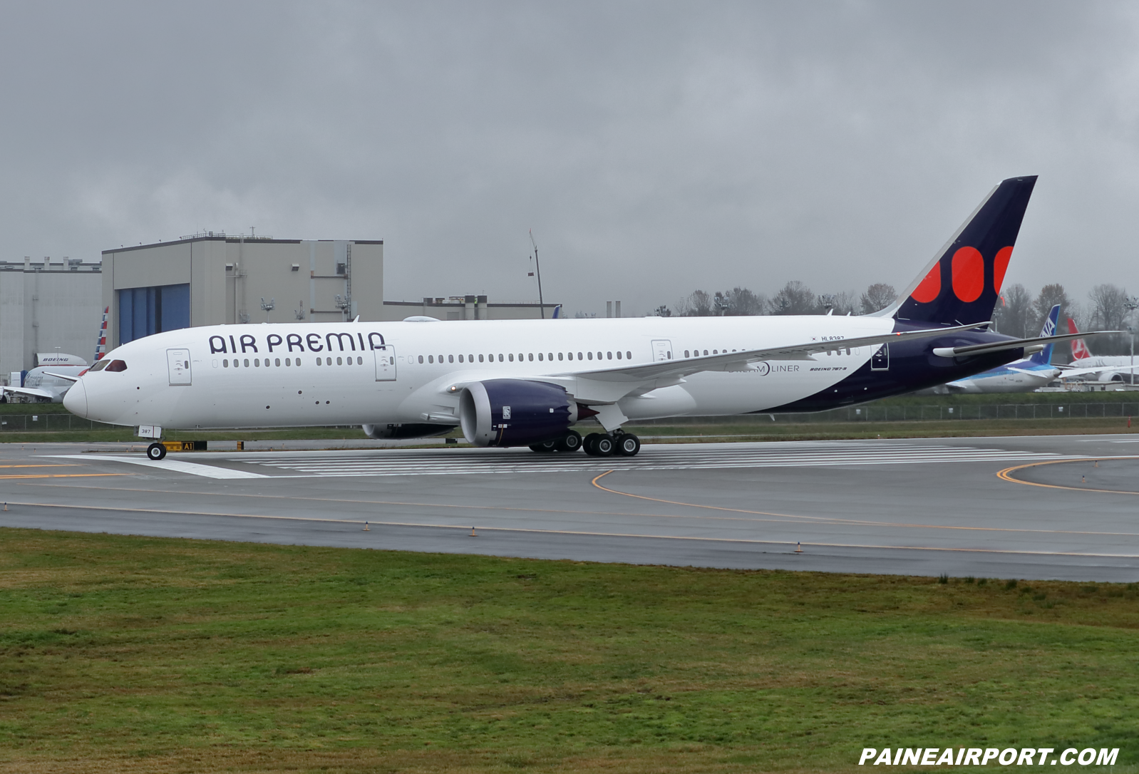 Air Premia 787-9 HL8387 at KPAE Paine Field