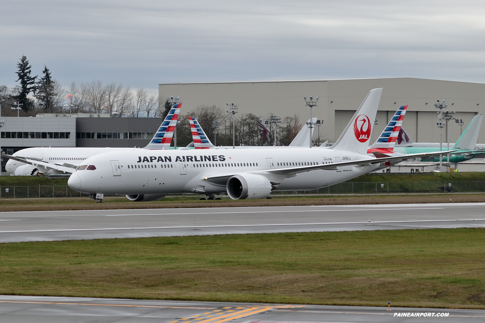 Japan Airlines 787-9 JA881J at KPAE Paine Fiel