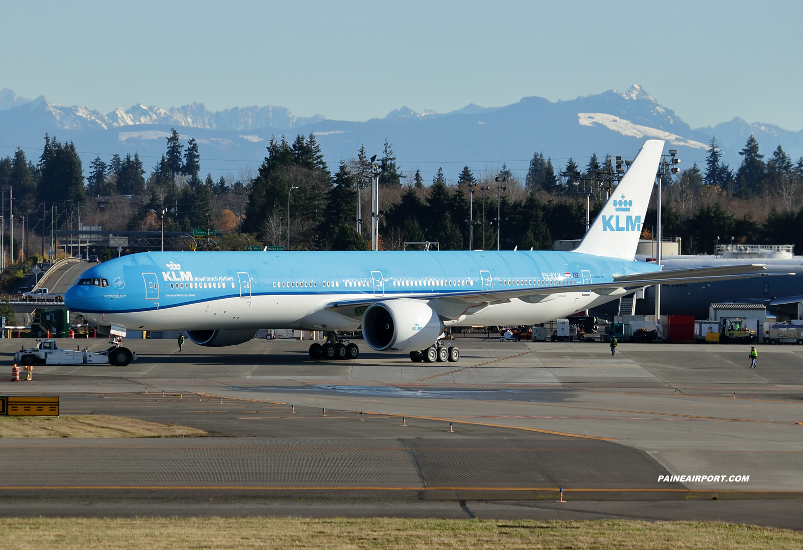 KLM 777 PH-BVV at KPAE Paine Field