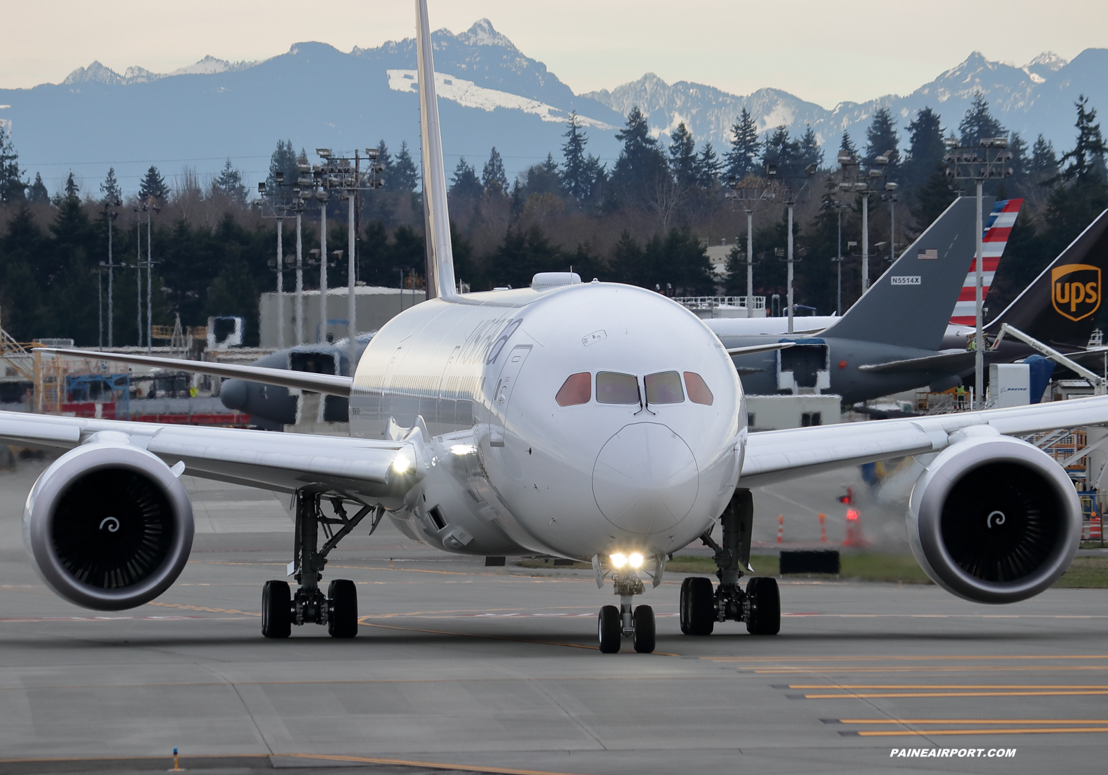 Vistara 787-9 VT-TSH at KPAE Paine Field