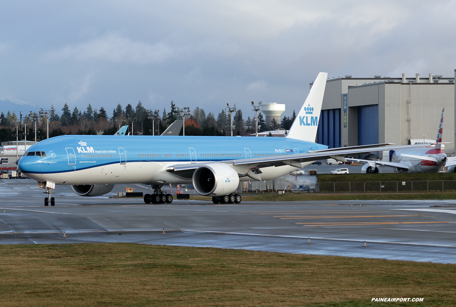 KLM 777 PH-BVV at KPAE Paine Field