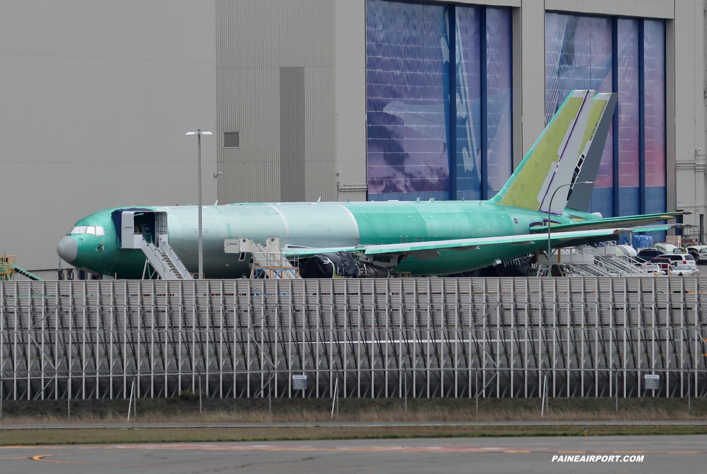 FedEx 767 at KPAE Paine Field 