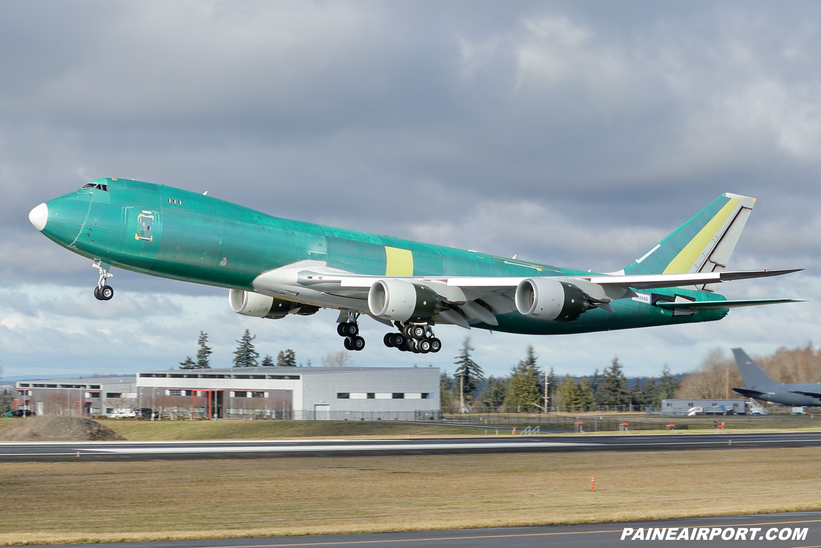UPS 747-8F at KPAE Paine Field