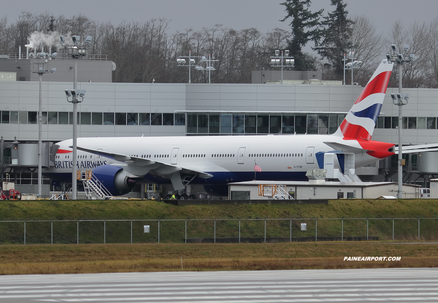 British Airways 777 G-STBP at KPAE Paine Field