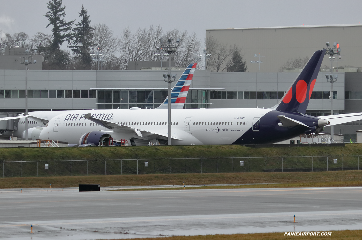 Air Premia 787-9 HL8387 at KPAE Paine Field