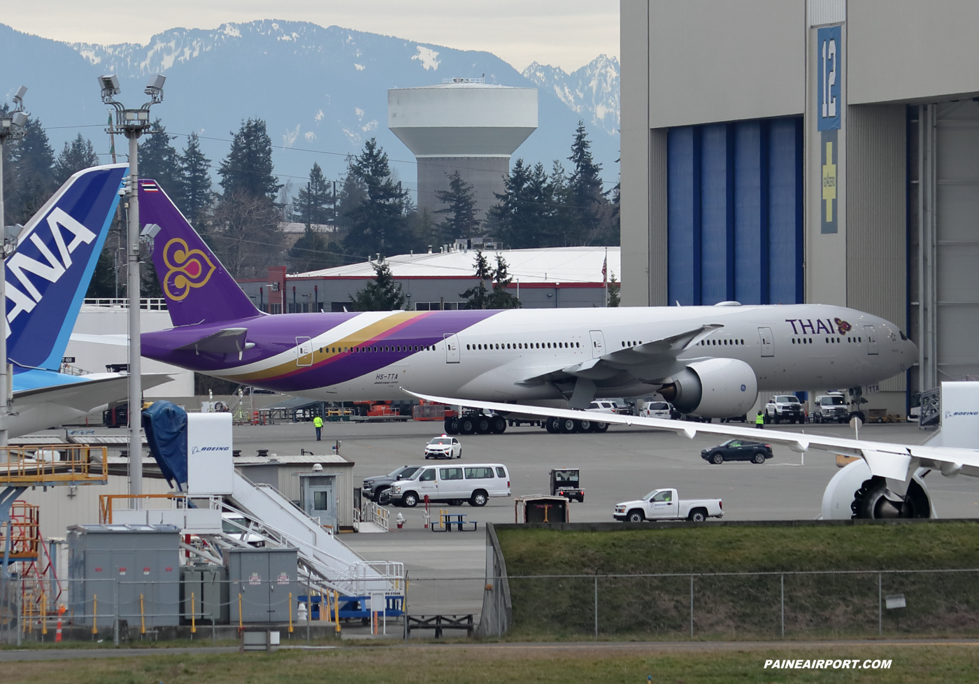 Thai Airways 777 HS-TTA at KPAE Paine Field