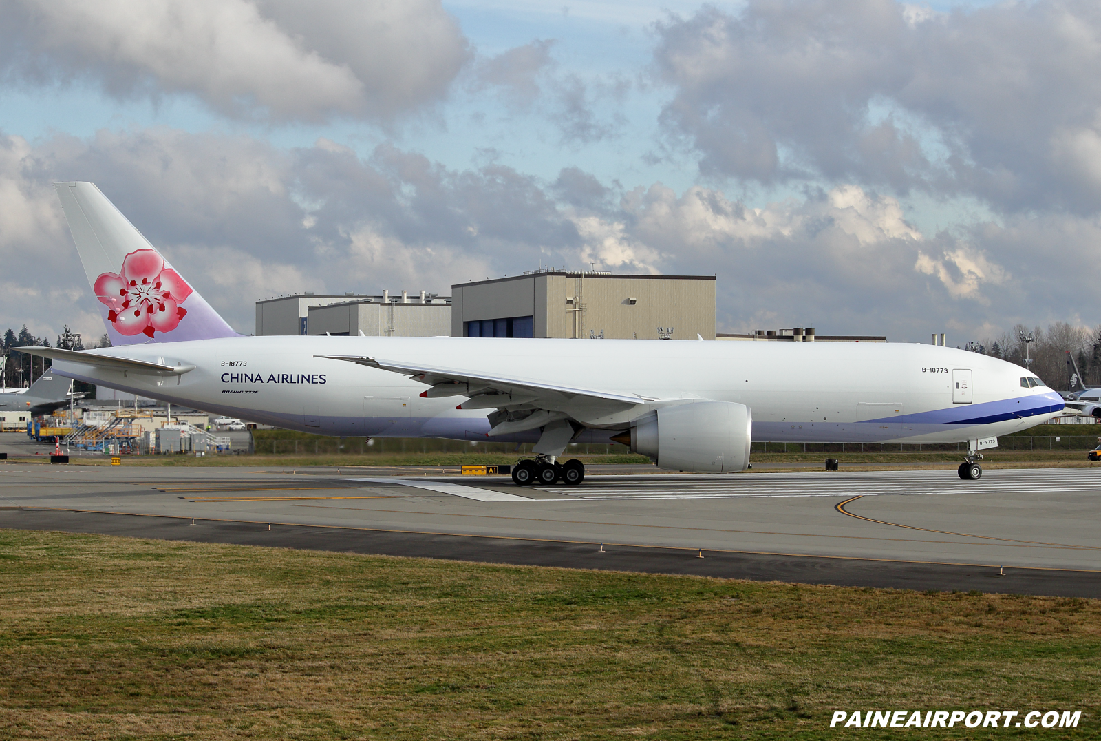 China Airlines 777F B-18773 at KPAE Paine Field