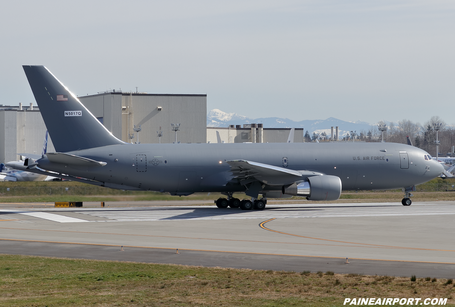 KC-46A 19-46058 at KPAE Paine Field