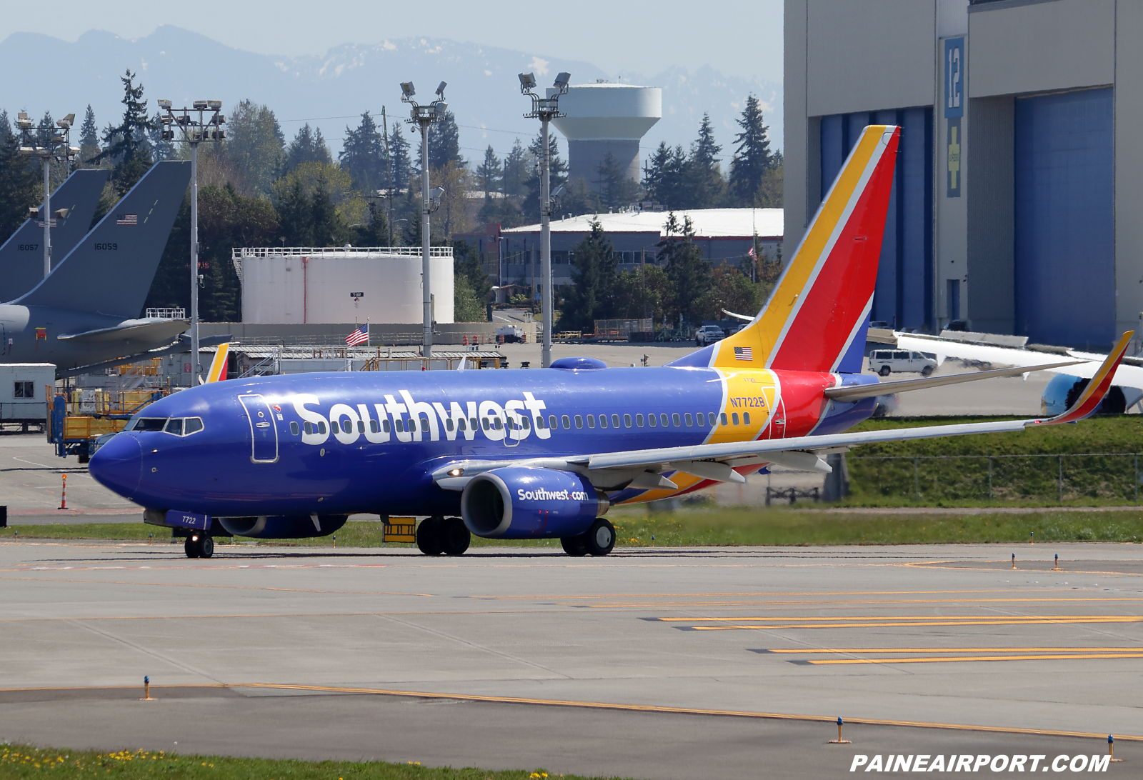 Southwest Airlines 737 N7722B at KPAE Paine Field