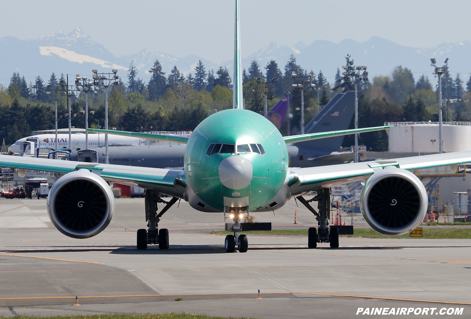 Qatar Cargo 777F A7-BFZ at KPAE Paine Field