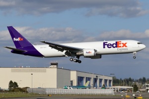 FedEx 767 N276FE at KPAE