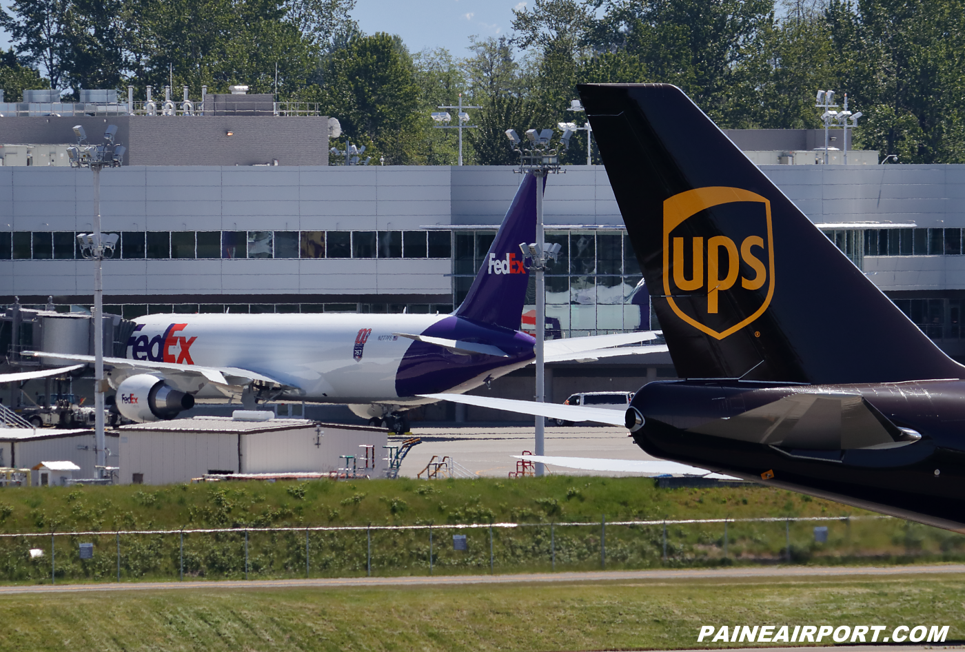 UPS 747-8F N627UP at KPAE Paine Field