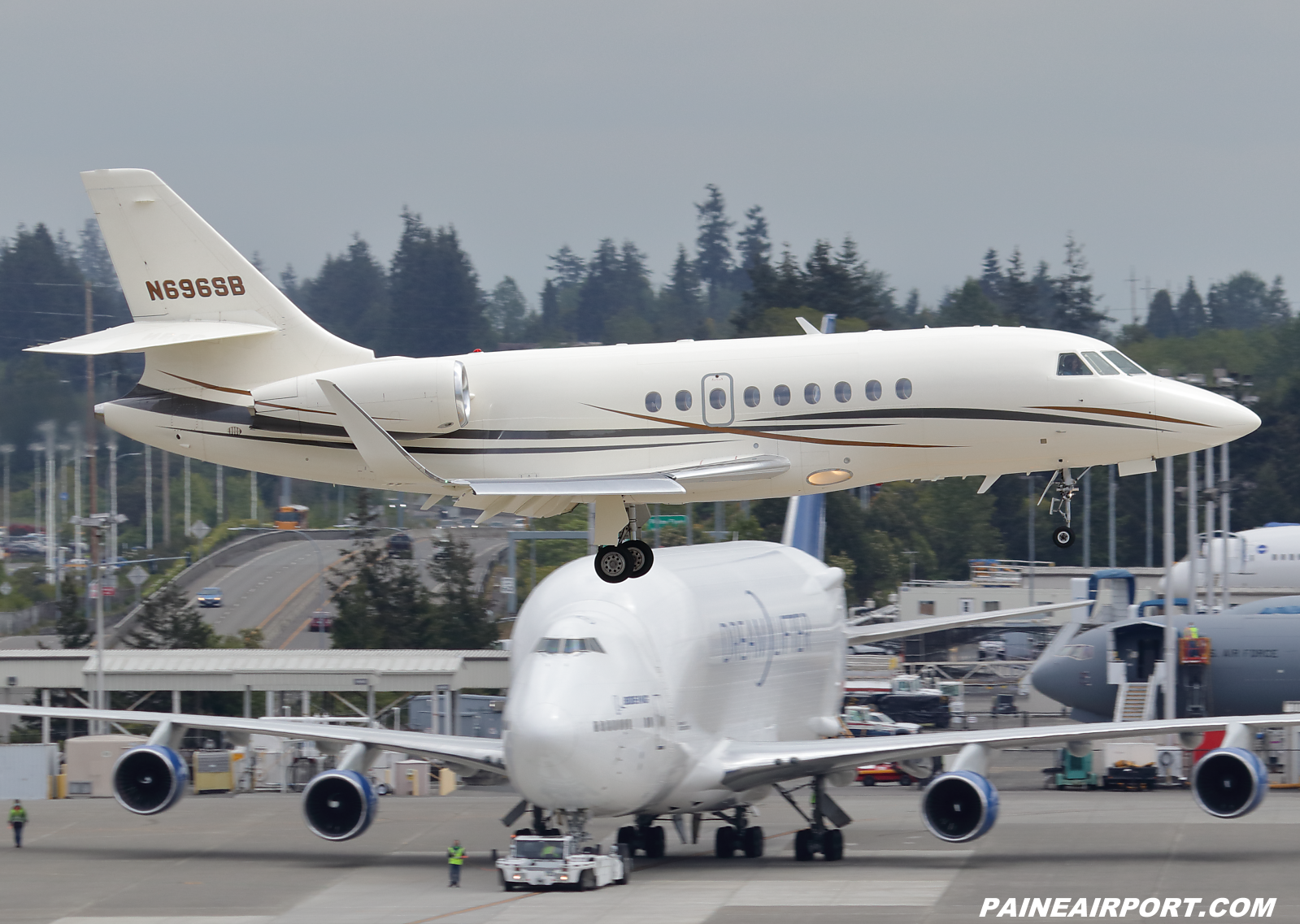 N696SB at KPAE Paine Field