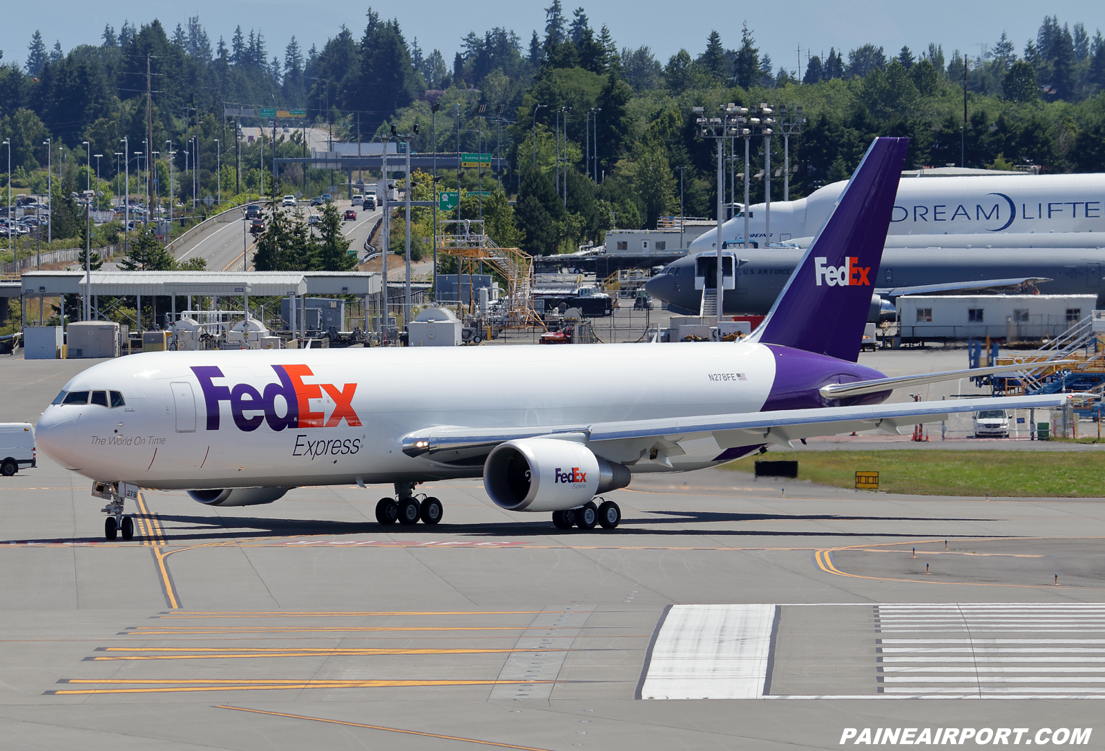 FedEx 767 N278FE at KPAE Paine Field