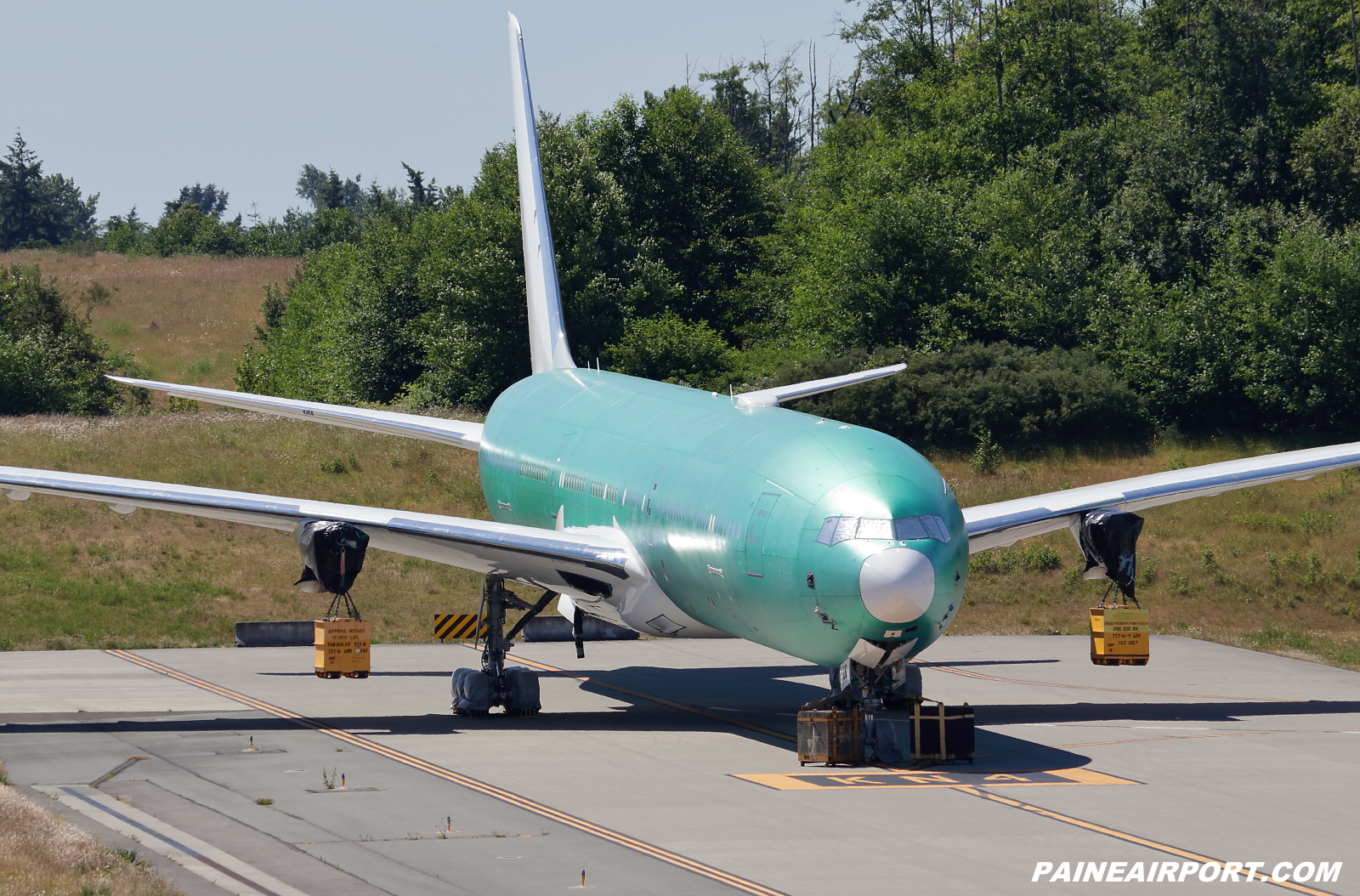 777-9 at KPAE Paine Field