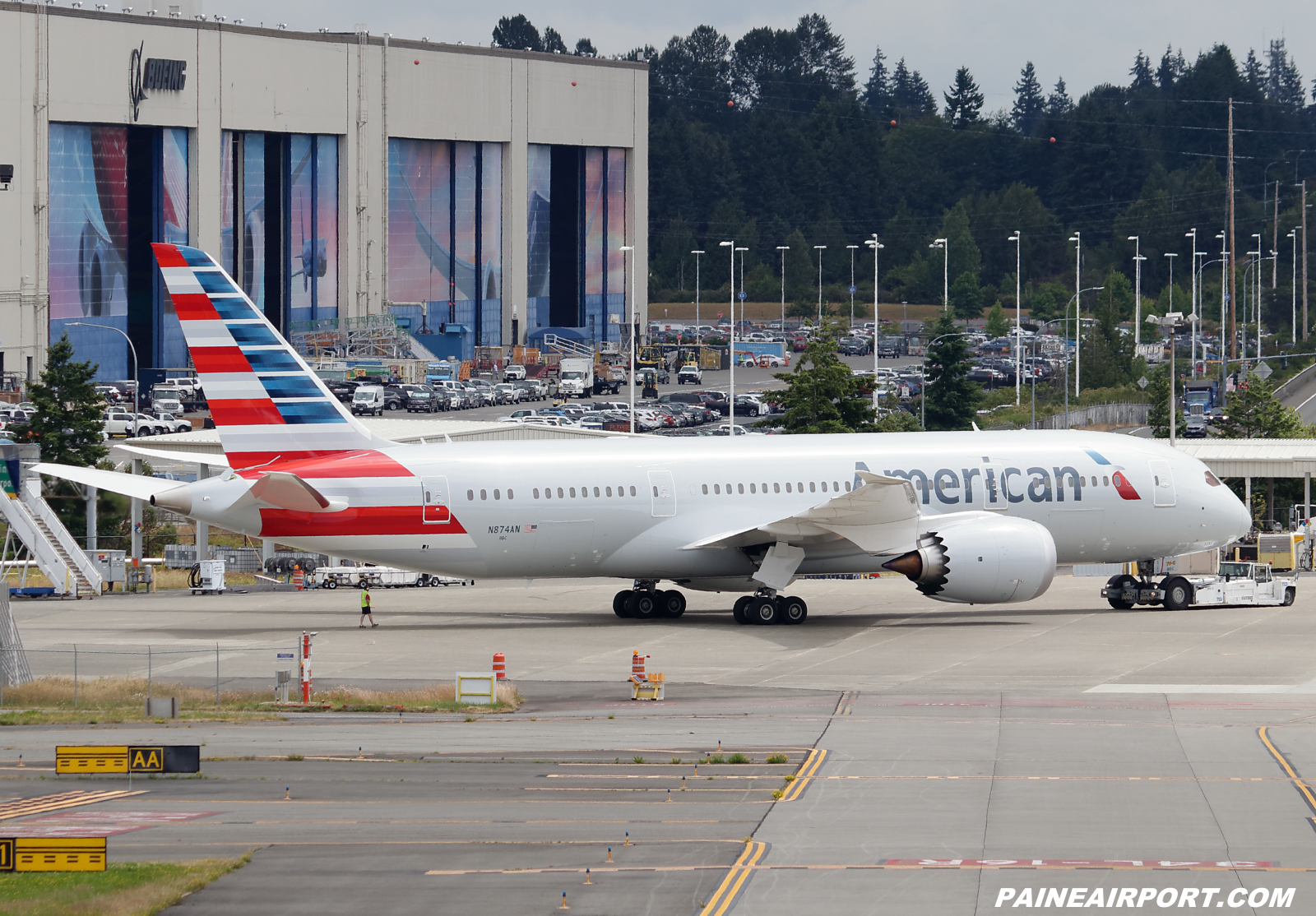 American Airlines 787-8 N874AN at KPAE Paine Field