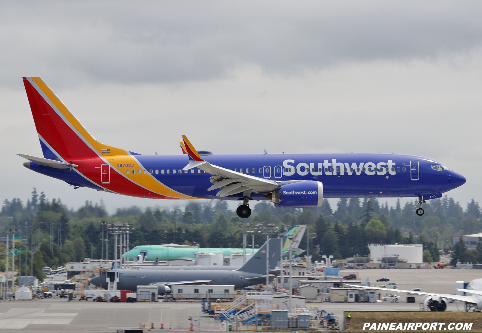 Southwest Airlines 737 N8703J at KPAE Paine Field