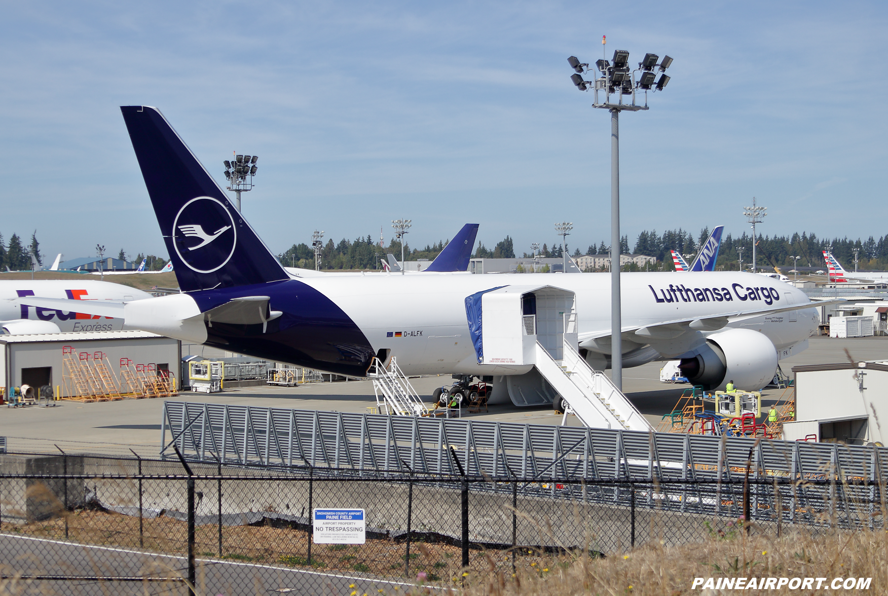 Lufthansa Cargo 777F D-ALFK 