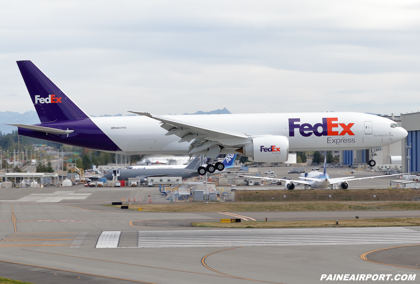 FedEx 777F N847FD at KPAE Paine Field 