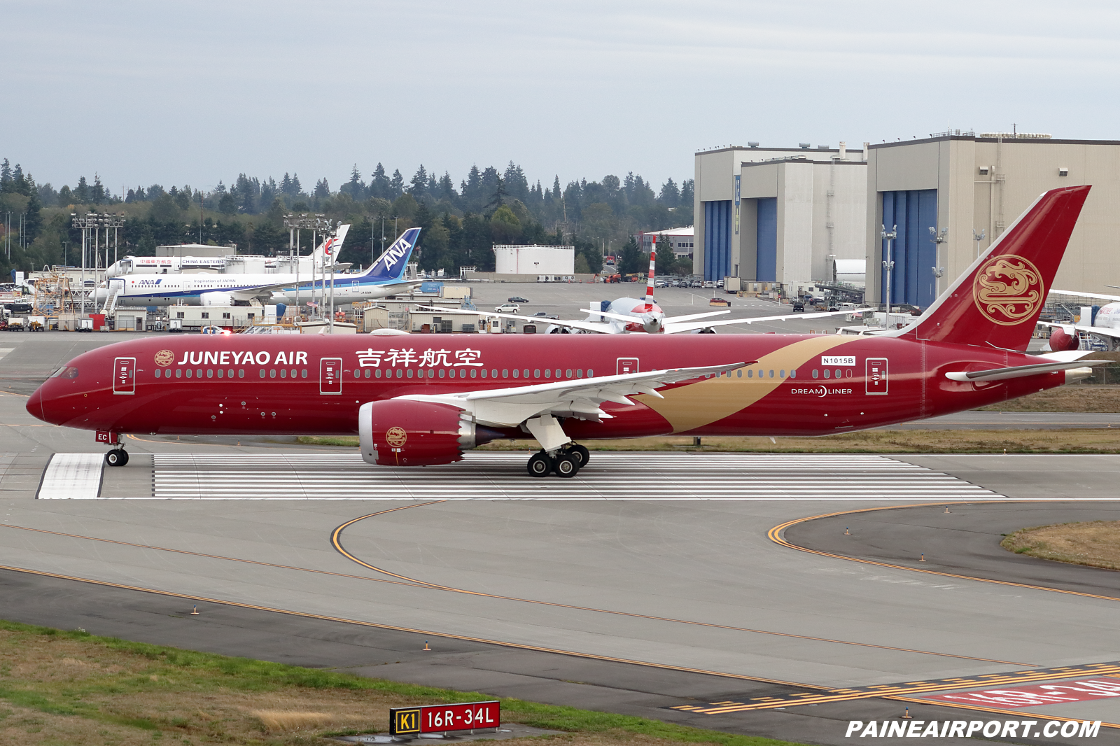 Juneyao Airlines 787-9 B-20EC at KPAE Paine Field