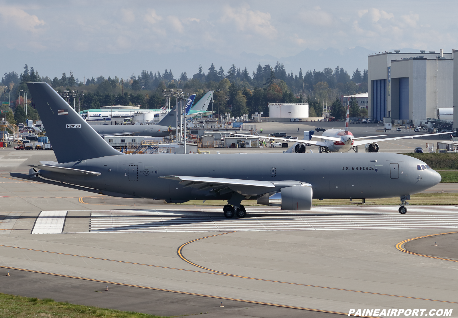 KC-46A 19-46064 at KPAE Paine Field