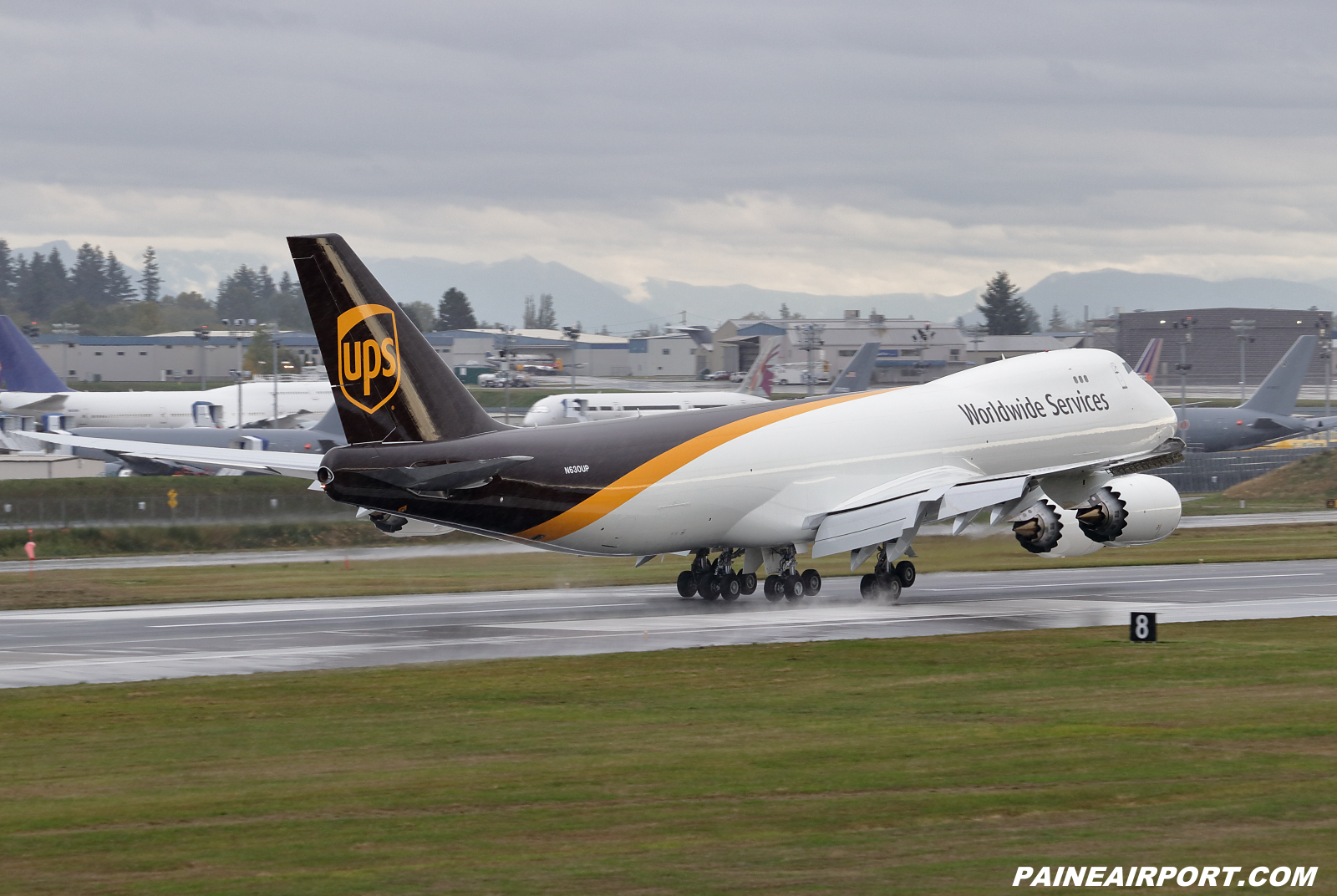 UPS 747-8F N630UP at KPAE Paine Field