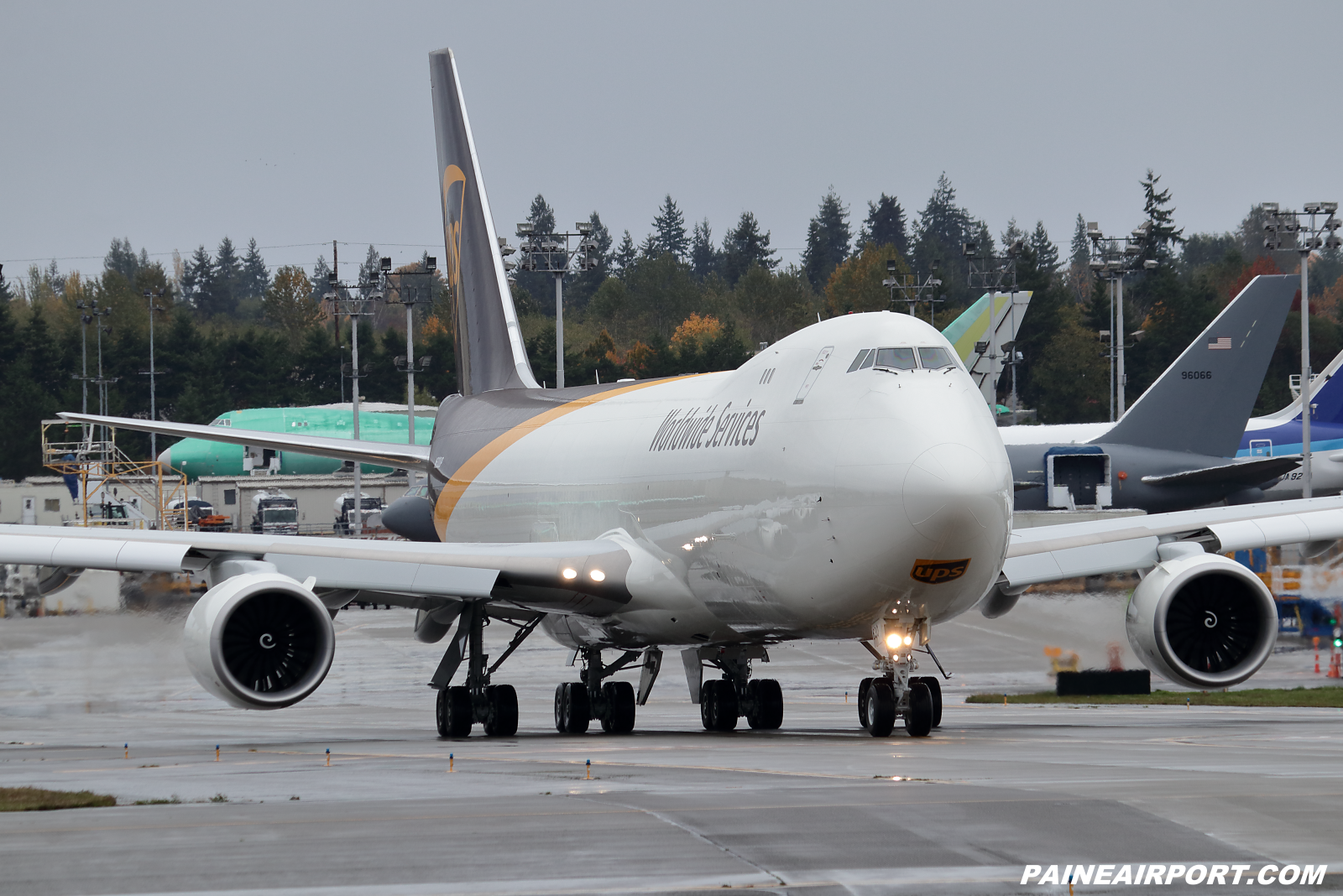 UPS 747-8F N630UP at KPAE Paine Field