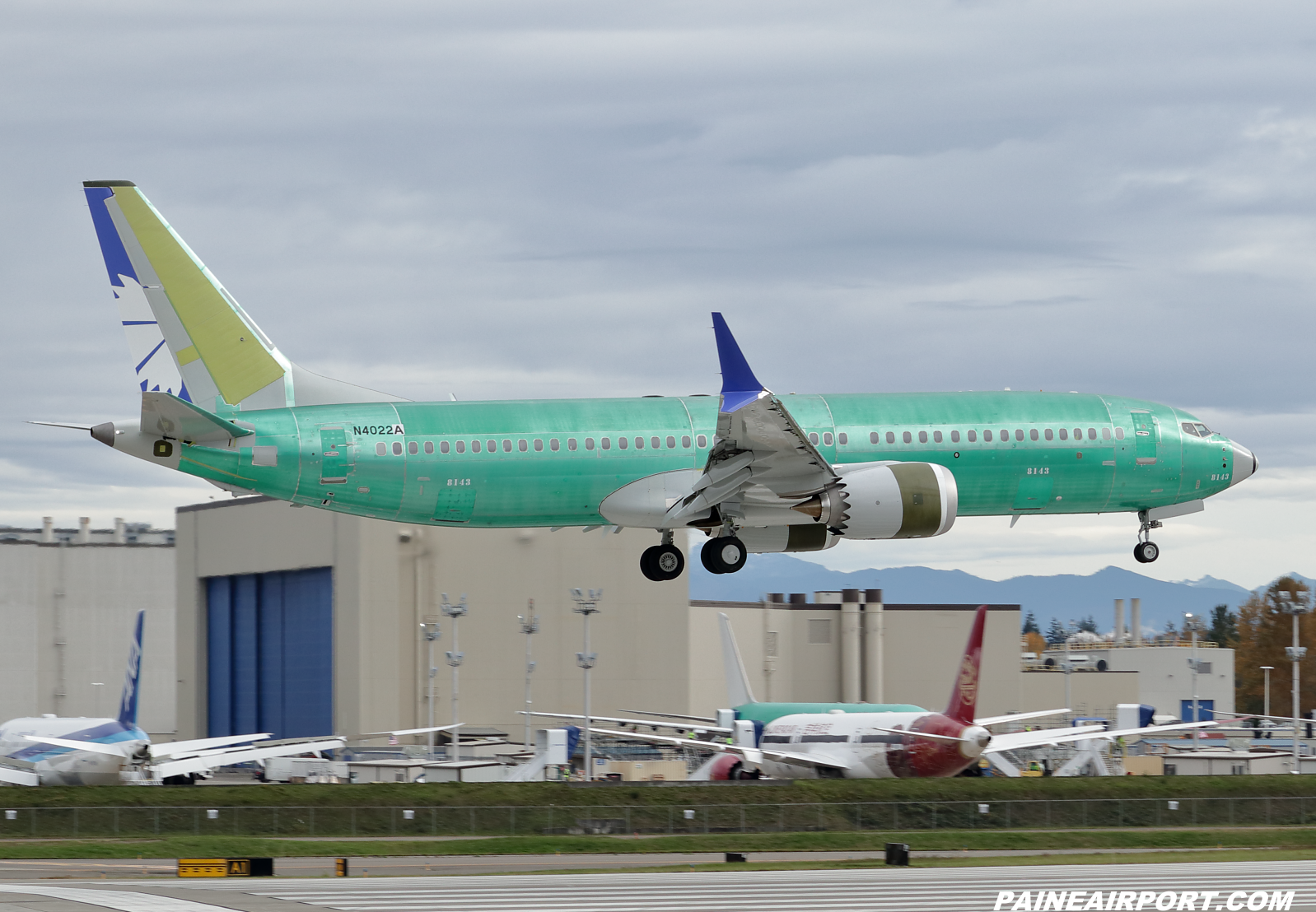 Belavia 737 at KPAE Paine Field