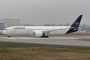 LUFTHANSA D-ABPD